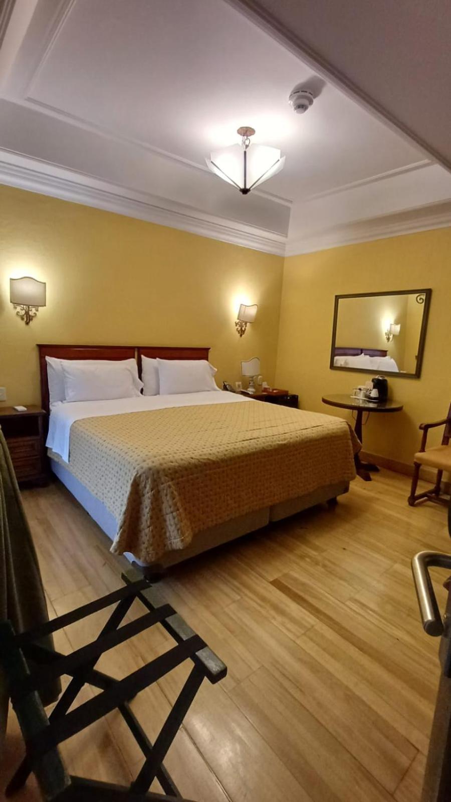 De La Opera Hotel